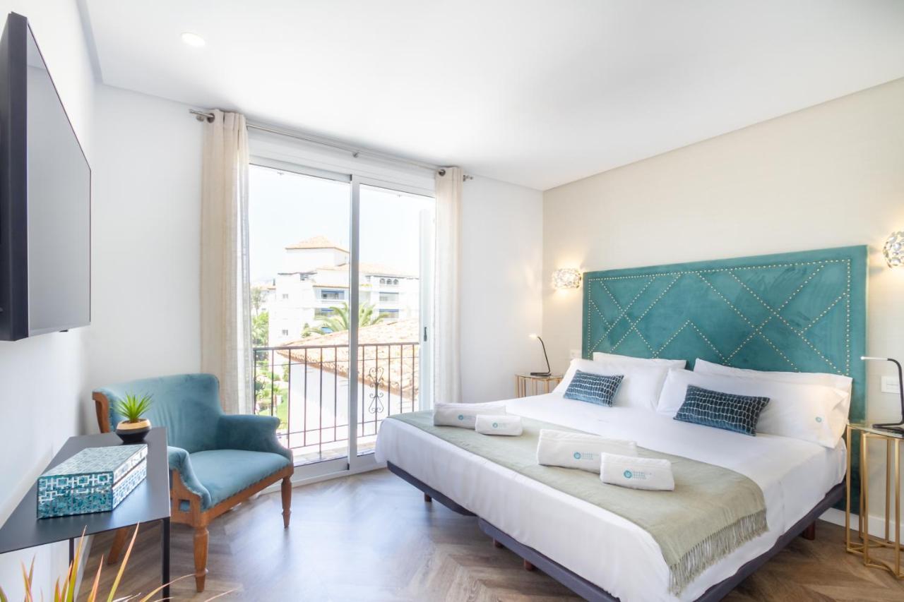 Marbella Banus Suites - Lily Playas Del Duque Banus Beach Apartment Экстерьер фото