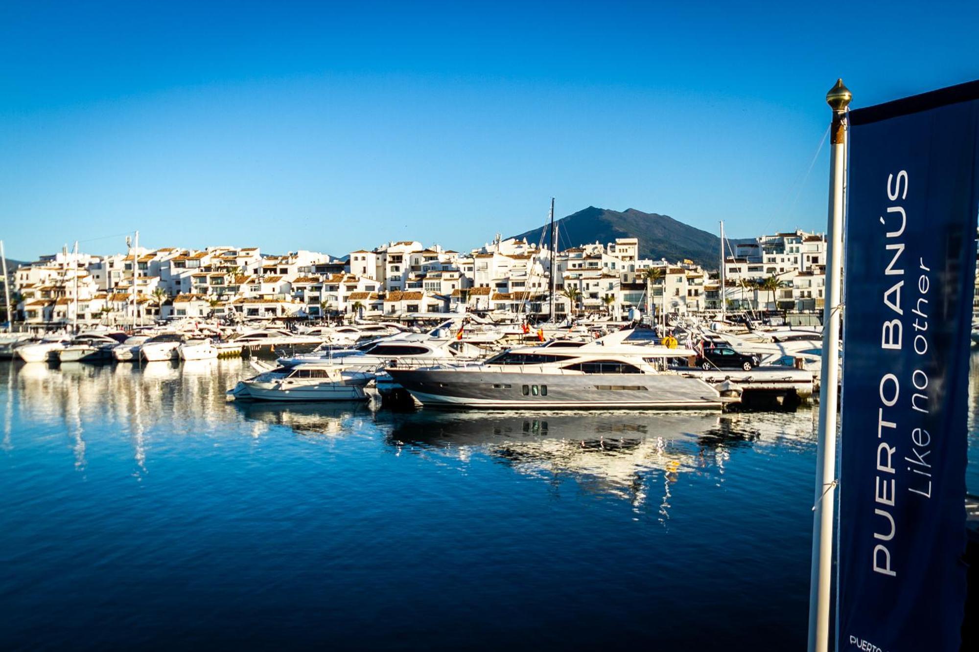 Marbella Banus Suites - Lily Playas Del Duque Banus Beach Apartment Экстерьер фото